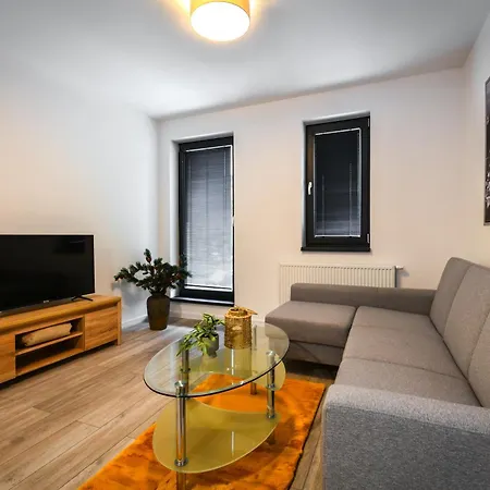 La Glace S Bezplatnym Parkoviskom Apartament