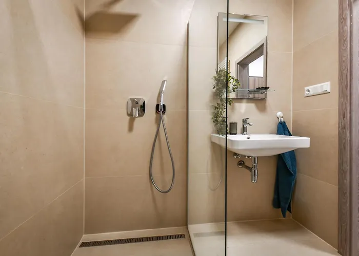 La Glace S Bezplatnym Parkoviskom 公寓 *